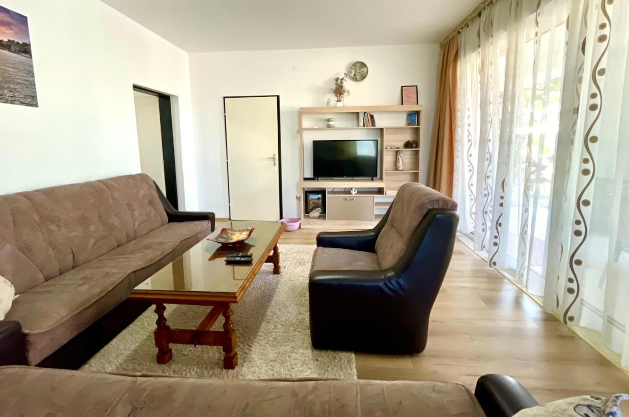Apartments Flamingo Улцинь Экстерьер фото