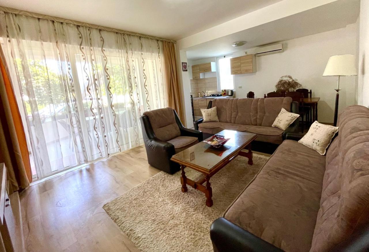 Apartments Flamingo Улцинь Экстерьер фото